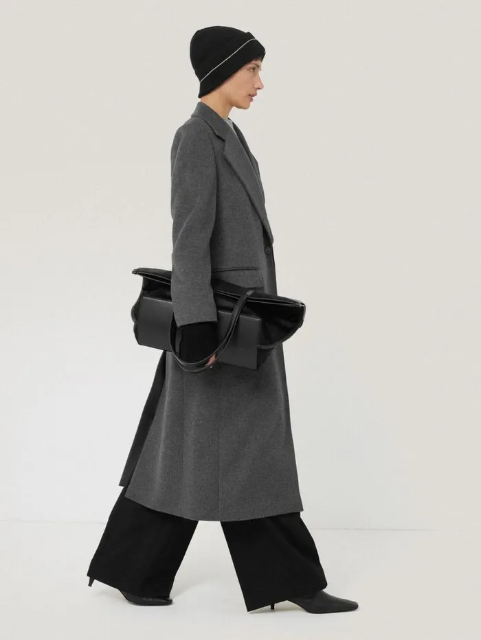Contrast Stitch Mitten Black Women Jigsaw Hats and Gloves