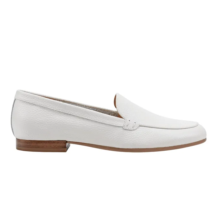 Docida Loafer Chic Cream Leather Loafers and Flats Marc Fisher Women