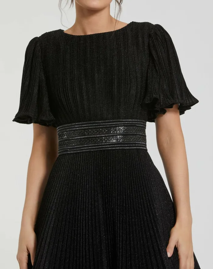 Evening Gowns Mac Duggal Women Black Pleated Shimmering Georgette Flutter Sleeve Gown Black