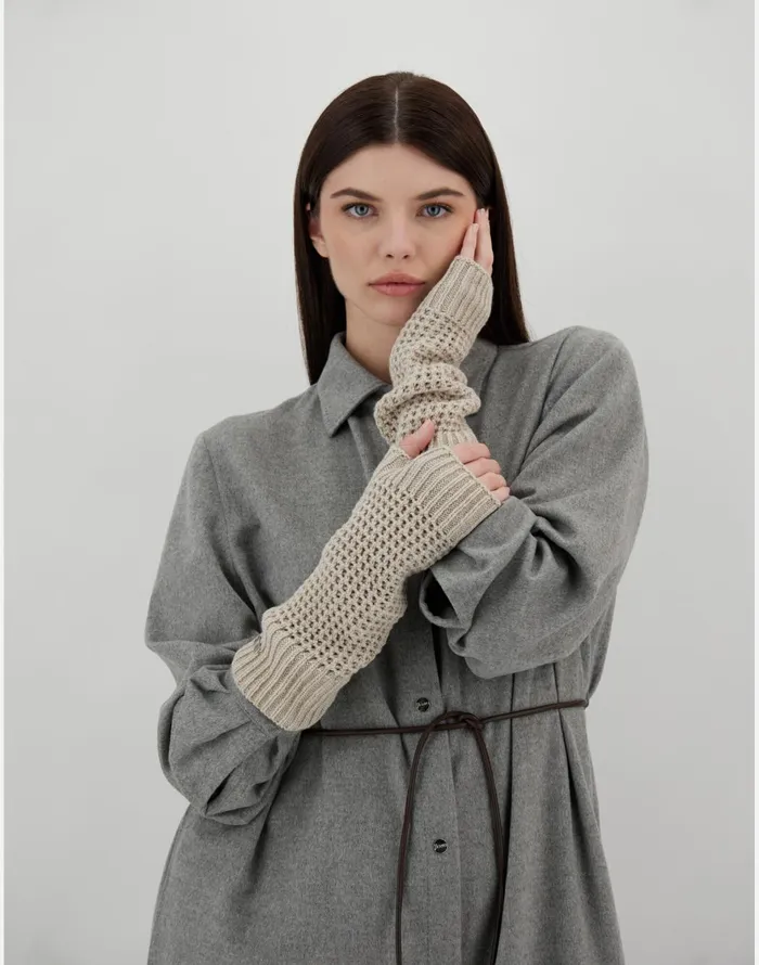Herno RESORT SLEEVES IN INFINITY CUT OUT Ivory Women Sleeves and Gloves