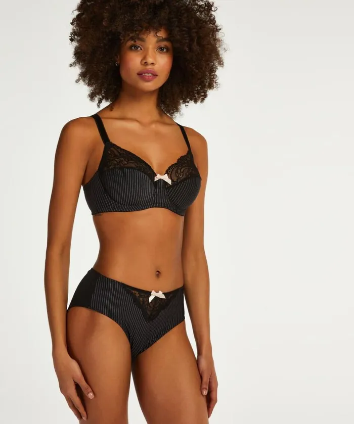 Hunkemller Adalyn NonPadded Underwired Bra 8211 Black Black 8211 Women Hunkemller Adalyn NonPadded Underwired Bra 8211 Black Black 8211 Women