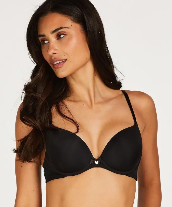 Hunkemller Plunge Padded Underwired Bra 8211 Black Black 8211 Women