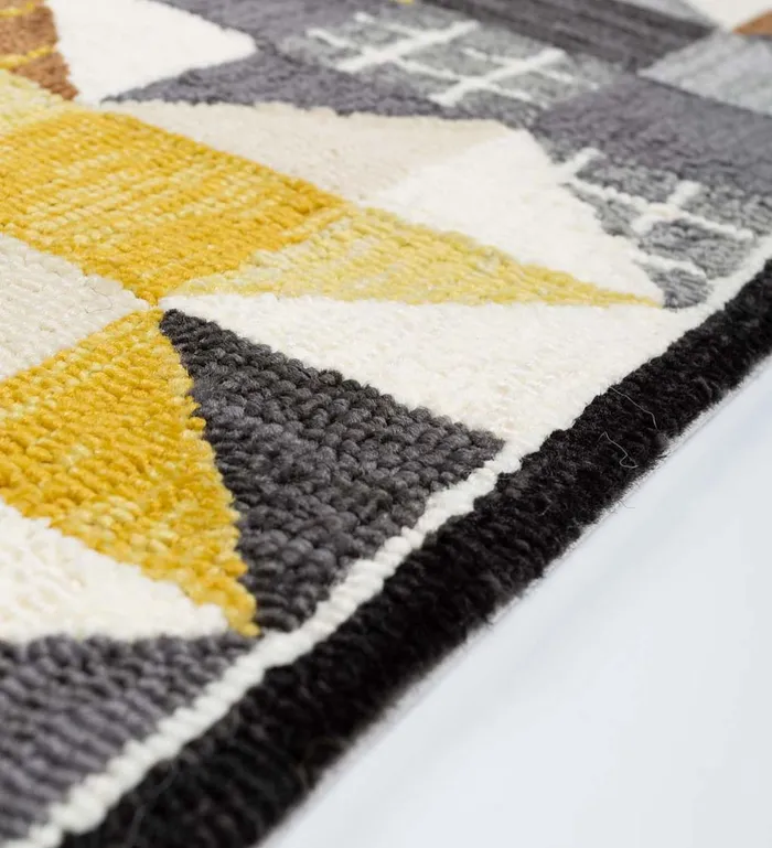Indoor Living IndoorOutdoor Springtime Quilt Polypropylene Rug Runner Plow and Hearth Small Accent Rugs