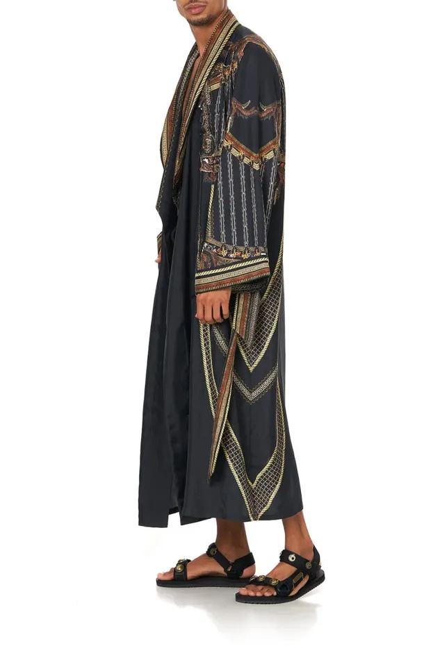 LONG LINE ROBE BELLE OF THE BAROQUE Belle Of The Baroque Mens Camilla Robes