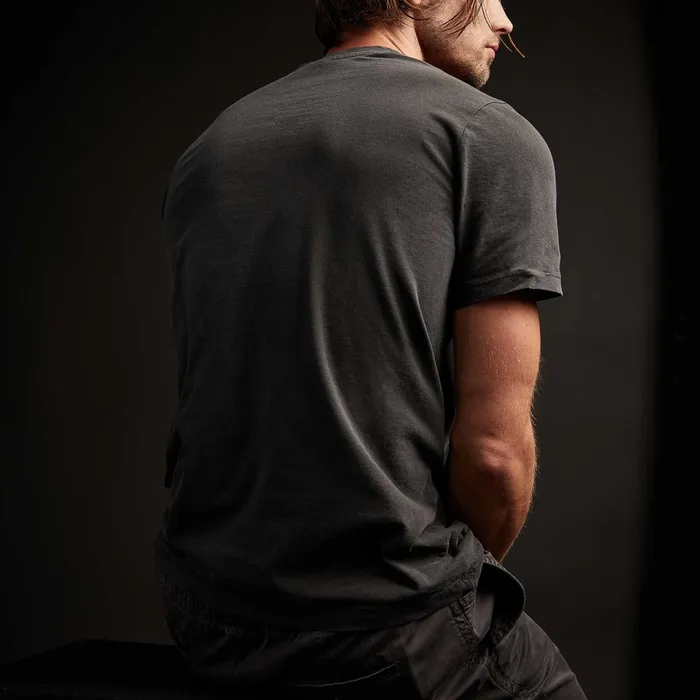 MEN James Perse CLASSICS Short Sleeve V Neck Carbon Pigment