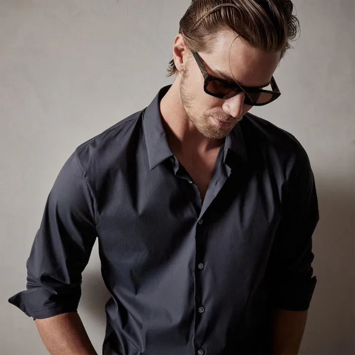 MEN James Perse SHIRTING Matte Stretch Poplin Dress Shirt Navy