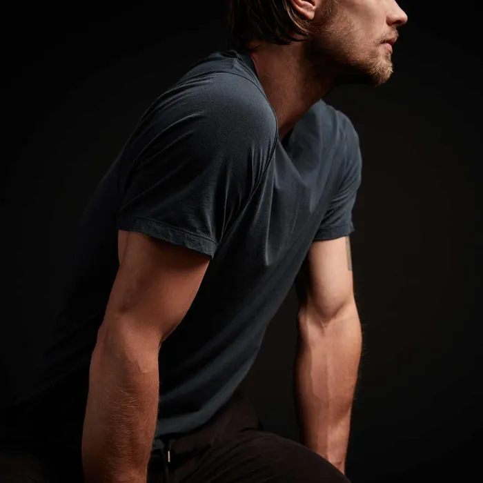 MEN James Perse TSHIRTS Luxe Lotus Jersey V Neck French Navy