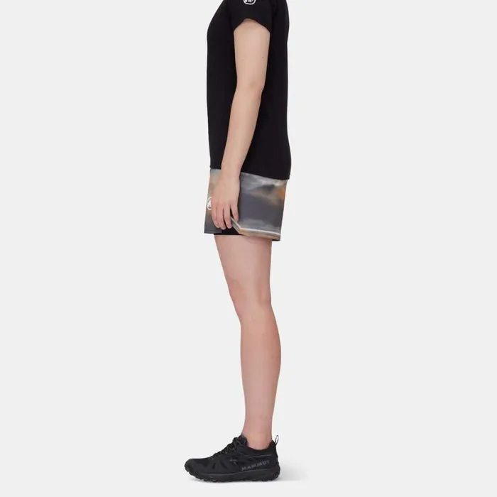 Pants and Shorts Women Mammut Aenergy TR 2 In 1 Shorts Light Fader Black Pants and Shorts Women Mammut Aenergy TR 2 In 1 Shorts Light Fader Black