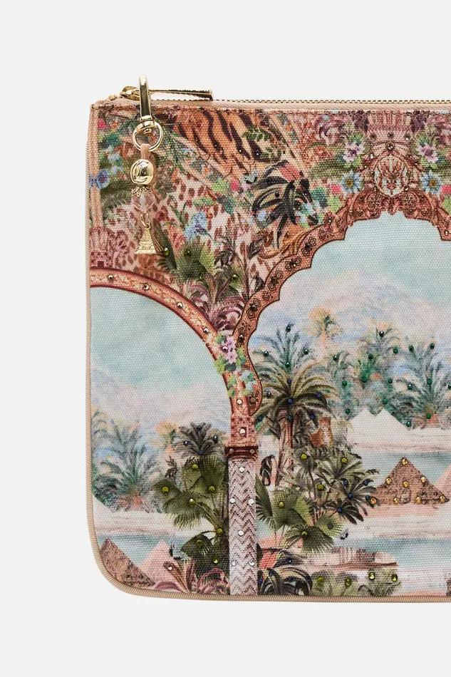 SMALL CANVAS CLUTCH VIEWS OF THE VALLEY Views Of The Valley WomensMens Camilla Bags