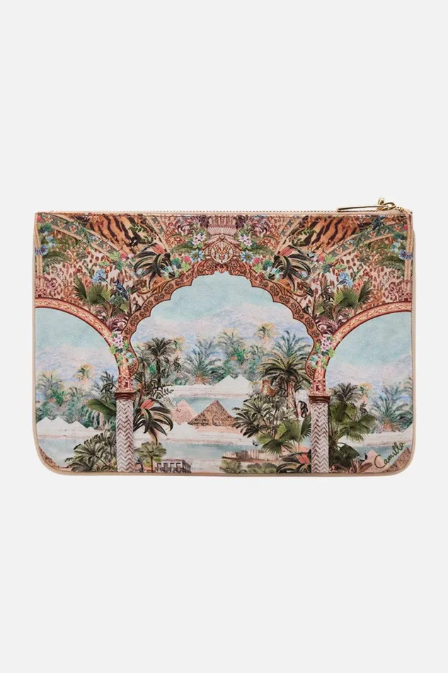 SMALL CANVAS CLUTCH VIEWS OF THE VALLEY Views Of The Valley WomensMens Camilla Bags