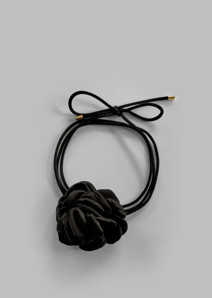 The Frankie Shop Jo Flower Accessory 8211 Black Shop Accessories