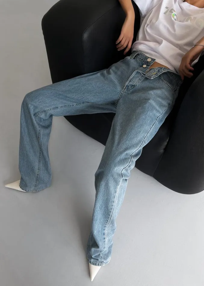 The Frankie Shop Susanna Jeans 8211 Light Wash Shop Clothing