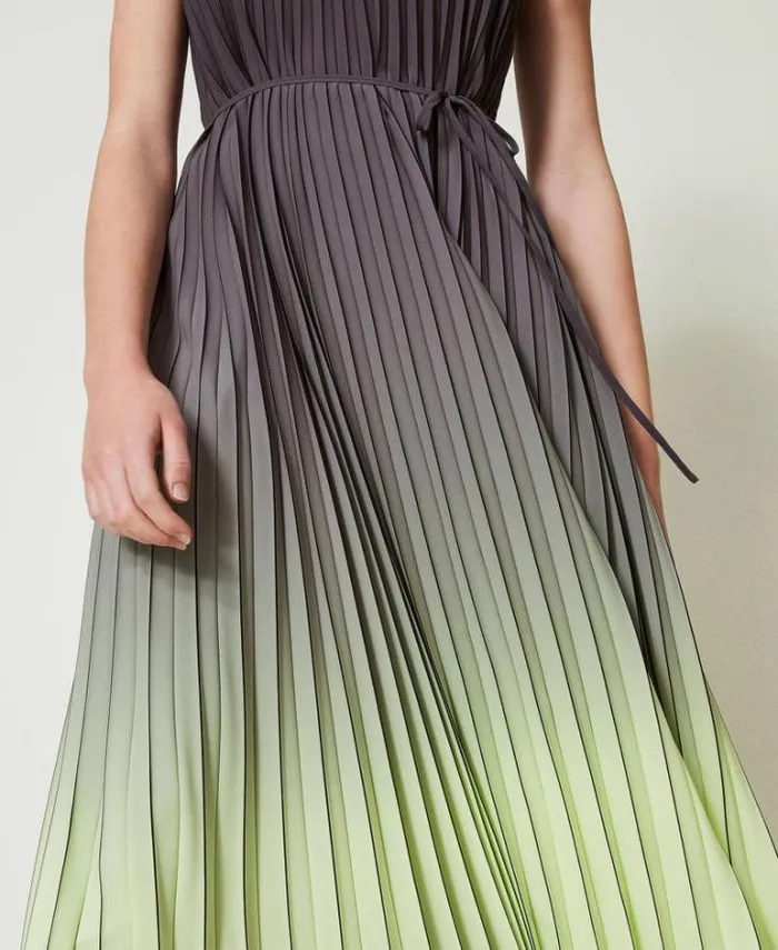Twinset Elegant Dresses Pleated Georgette Long Printed Dress Twotone Blackened Pearl Grey Soft Lime Green 8211 Clothing