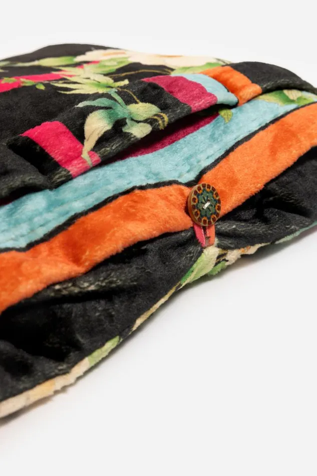 Women Blankets Johnny Was LE JARDIN TRAVEL BLANKET Le Jardin Scarf Print Women Blankets Johnny Was LE JARDIN TRAVEL BLANKET Le Jardin Scarf Print