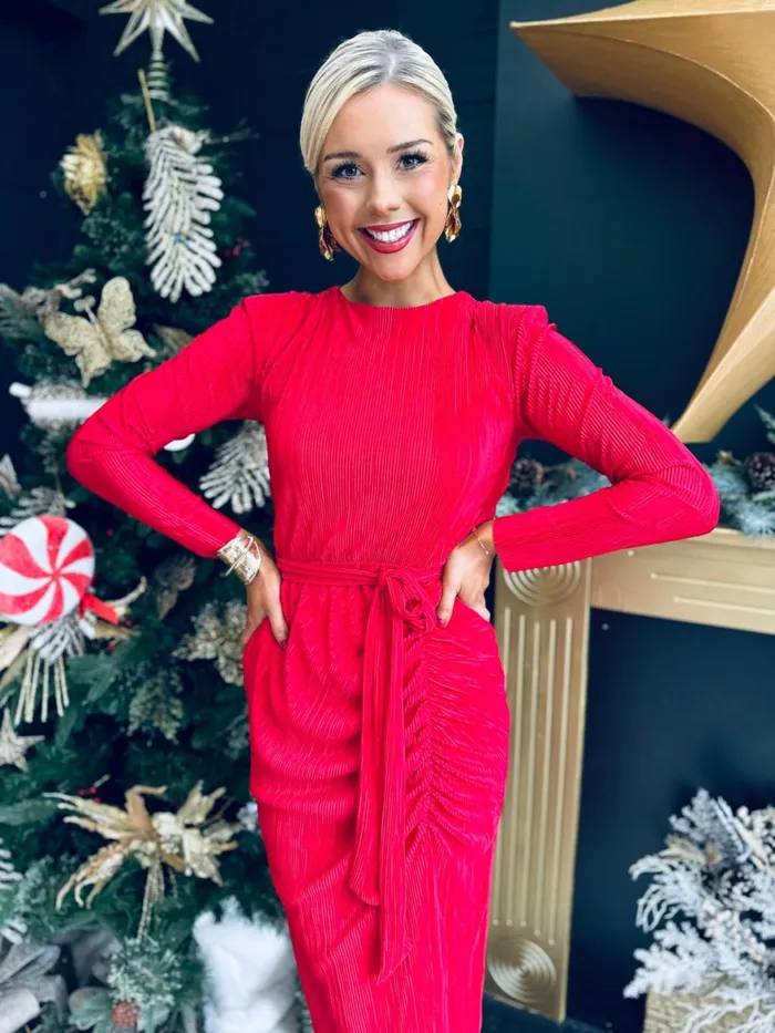 Women Day Dress Canella Lane Elena Plisse Ruched Long Sleeve Midi Dress Red