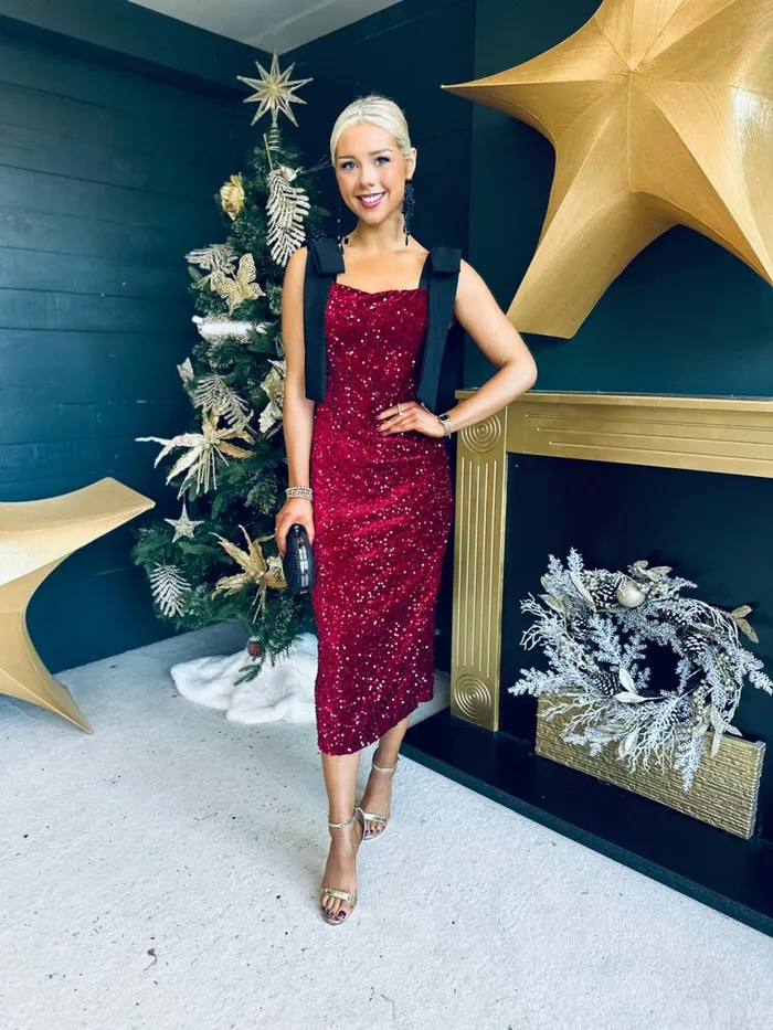 Women Day Dress Canella Lane Grace Bow Detail Sequin Midi Dress Burgundy