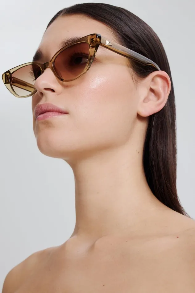 Women Scanlan Theodore Eyewear ST FELINE OVAL SUNGLASSES Sahara
