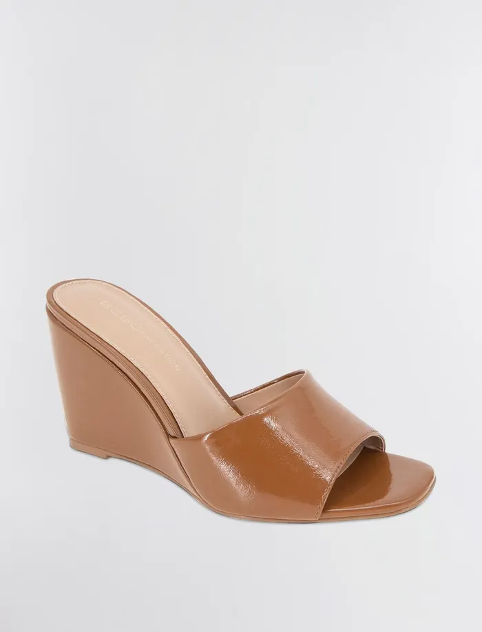 Women Shoes BCBG Brown Patent Giani Wedge Sandal Sugar Almond Patent