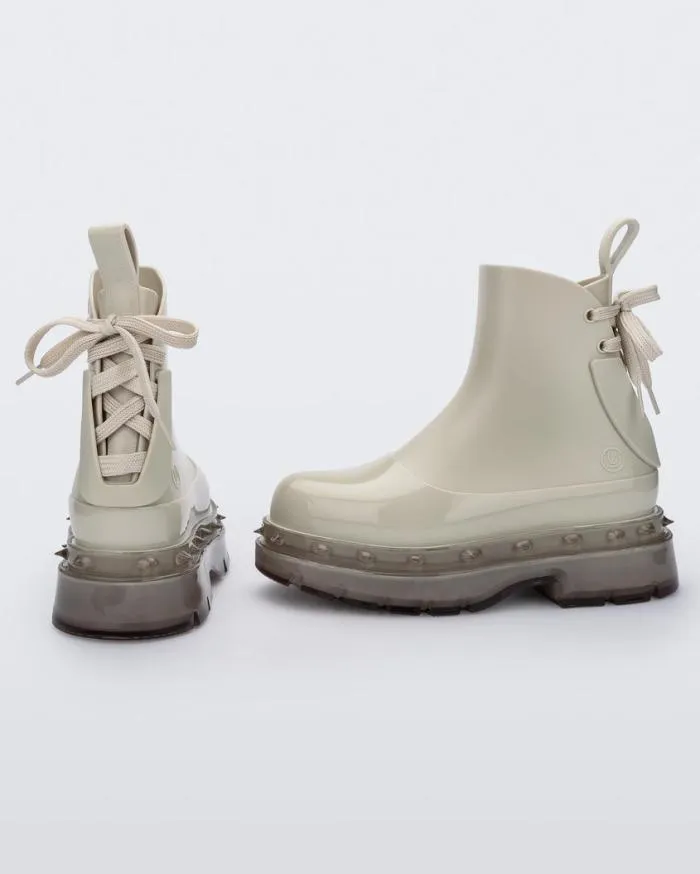 Women Spikes Boot Beige Melissa Boots