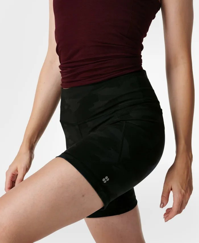 Women Sweaty Betty Power 68243 Cycling Shorts Ultra Black Camo Print Shorts Skirts