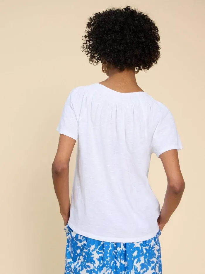 Women TOPS and TEES White Stuff LUELLA NOTCH NECK EMB TOP Brilliant White Women TOPS and TEES White Stuff LUELLA NOTCH NECK EMB TOP Brilliant White